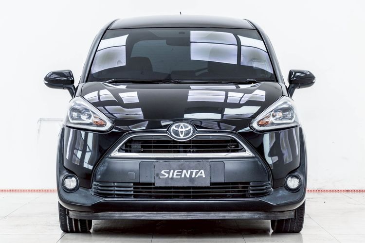 Toyota Sienta 2017 1.5 V Utility-car เบนซิน ไม่ติดแก๊ส เกียร์อัตโนมัติ ดำ รูปที่ 4