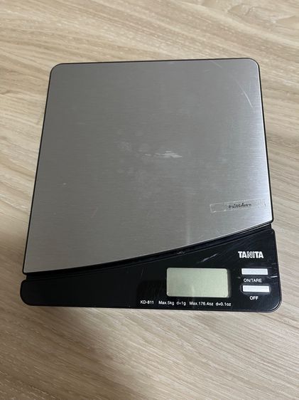 อุปกรณ์เครื่องครัวทำอาหาร เครื่องชั่งดิจิตอล แบบตั้งโต๊ะ รุ่น KD811 ยี่ห้อ TANITA