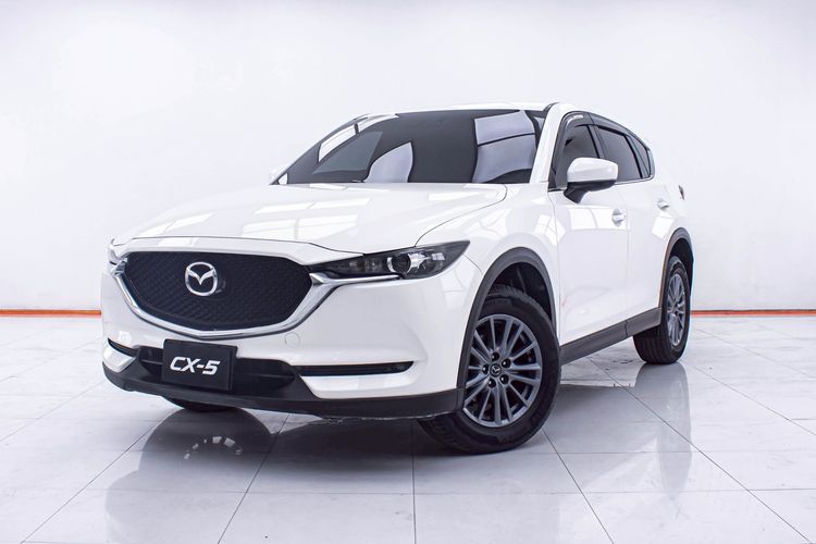 รถ Mazda CX-5 2.0 C สี ขาว