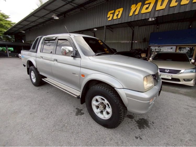 Mitsubishi Strada Grandis 2001 2.8 Grandis GLS 4WD Pickup ดีเซล ไม่ติดแก๊ส เกียร์ธรรมดา เทา รูปที่ 3