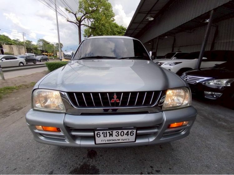 Mitsubishi Strada Grandis 2001 2.8 Grandis GLS 4WD Pickup ดีเซล ไม่ติดแก๊ส เกียร์ธรรมดา เทา รูปที่ 2