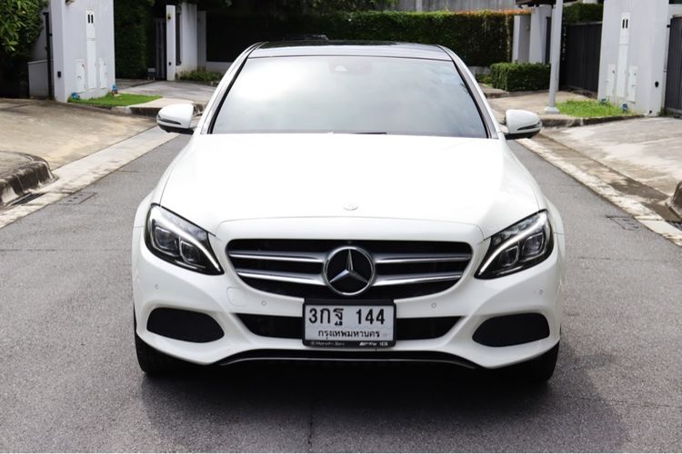 รถ Mercedes-Benz C-Class C350 สี ขาว