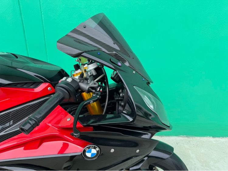 BMW S1OOORR 2016 สีดำแดง รูปที่ 4