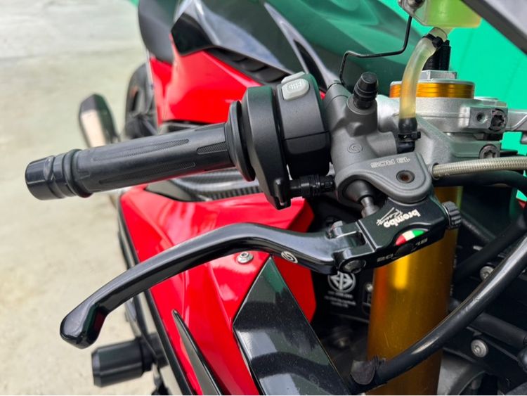 BMW S1OOORR 2016 สีดำแดง รูปที่ 14