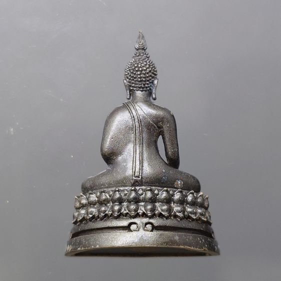 พระคุ้มเกล้า เย็นศิระเพราะพระบริบาล 80 พรรษามหากษัตริย์แผ่นดินสยาม เนื้อนวะโลหะรมดำ พิมพ์ใหญ่ ปี2550 พร้อมกล่องเดิม รูปที่ 5