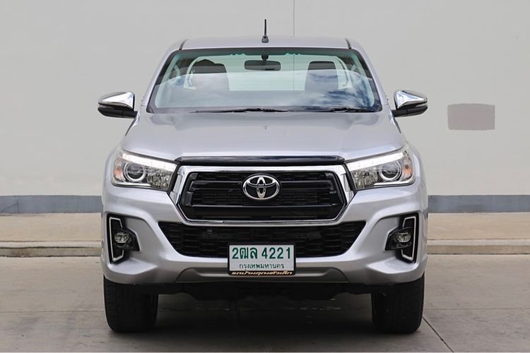 รถ Toyota Hilux Revo 2.4 Prerunner E Plus สี เทา