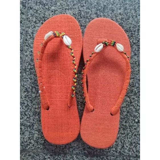 รองเท้าแตะ handmade ปักเลื่อม ปักลูกปัด 38 ไม่รวมส่ง คู่ละ 159 บาท รูปที่ 2