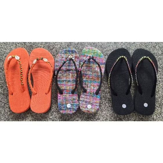 รองเท้าแตะ handmade ปักเลื่อม ปักลูกปัด 38 ไม่รวมส่ง คู่ละ 159 บาท