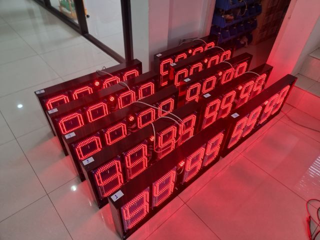 ป้ายแสดงผลราคาน้ำมัน