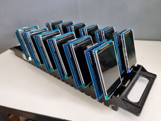 รับออกแบบวงจรอิเล็กทรอนิกส์ รูปที่ 2