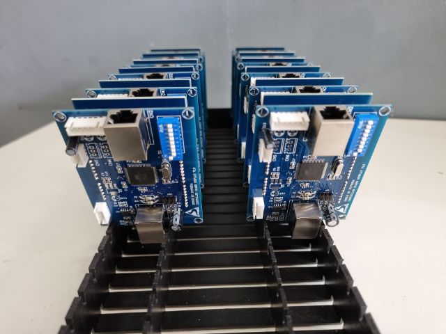 รับออกแบบวงจรอิเล็กทรอนิกส์