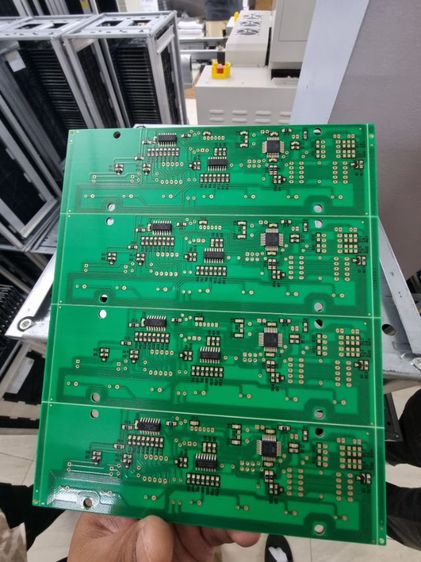 รับออกแบบวงจรอิเล็กทรอนิกส์ รูปที่ 6