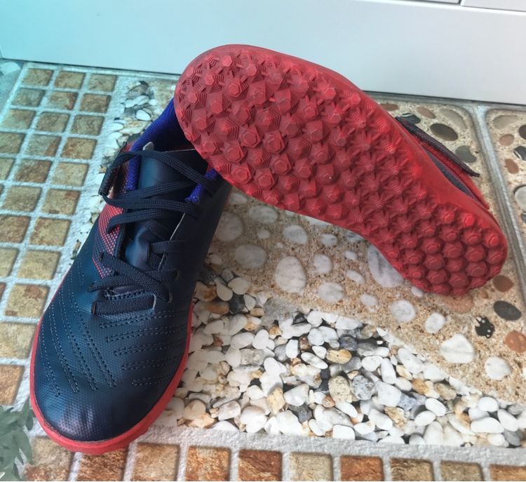 รองเท้า ฟุตบอล รูปที่ 7