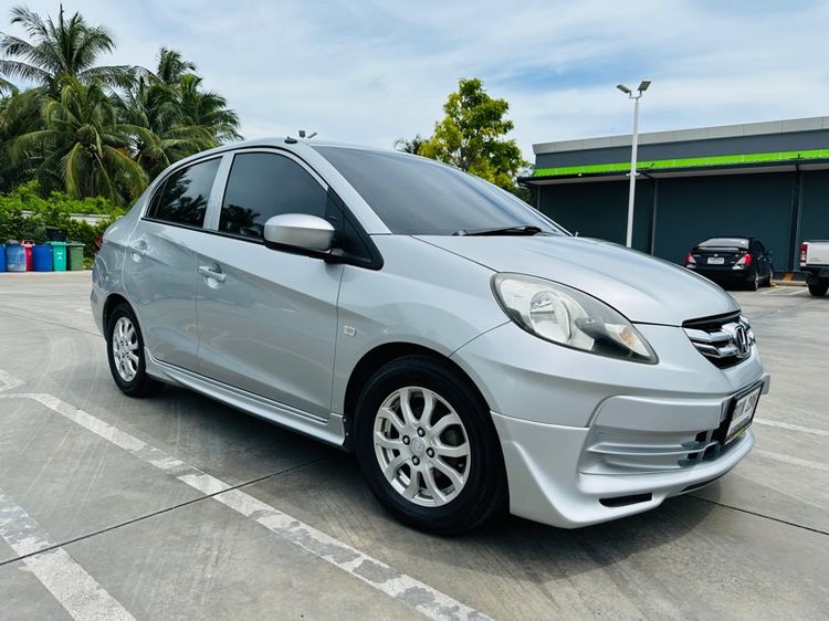 รถ Honda Brio 1.2 Amaze V สี บรอนซ์เงิน