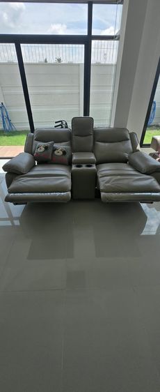 ขายด่วน เก้าอี้ปรับเอน หนังนาโน สีเทา ปรับเอนนอนด้วยระบบไฟฟ้า ขนาด 2 ที่นั่ง  รูปที่ 5