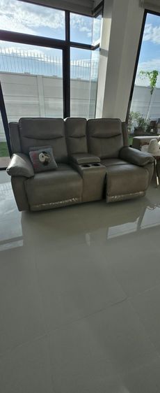 ขายด่วน เก้าอี้ปรับเอน หนังนาโน สีเทา ปรับเอนนอนด้วยระบบไฟฟ้า ขนาด 2 ที่นั่ง  รูปที่ 2