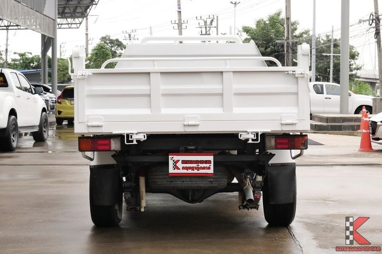 Toyota Hilux Revo 2023 2.4 Entry Pickup ดีเซล ไม่ติดแก๊ส เกียร์ธรรมดา ขาว รูปที่ 4