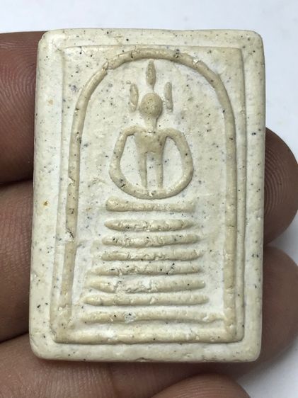 พระสมเด็จวัดเกศ7ชั้นเนื้อขาวมวรสารเยอะมาก รูปที่ 2