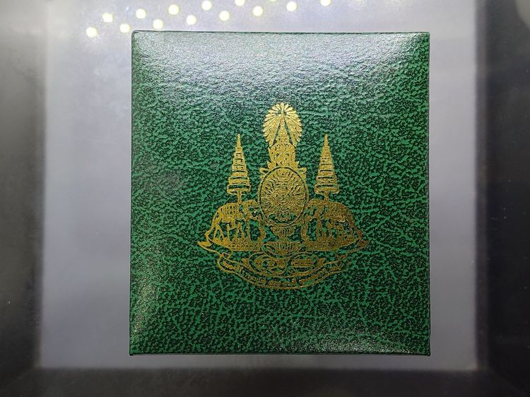 เหรียญพระพุทธโสธร เนื้อเงินขัดเงา 3 มิติ รุ่นย้อนยุคสร้างโบสถ์ วัดโสธรวรารามวรวิหาร พ.ศ.2539 พร้อมกล่องเดิม รูปที่ 9