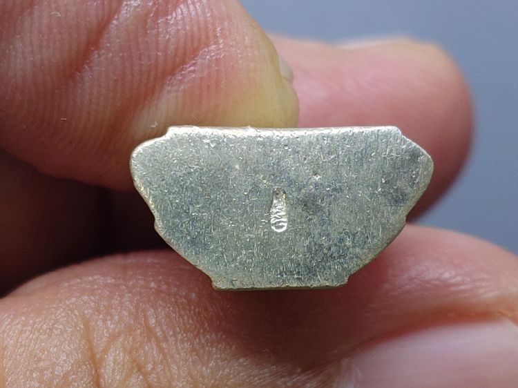 พระแก้วมรกต เครื่องทรงฤดูฝน เนื้อเงิน รุ่นเทอดพระเกียรติ พิธีใหญ่ วัดพระศรีรัตนศาสดาราม ปี2540 พร้อมกล่อง รูปที่ 7