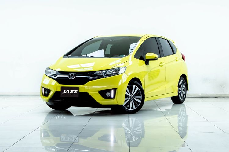 รถ Honda Jazz 1.5 SV สี เหลือง