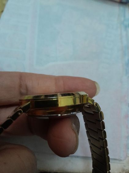 นาฬิกาชายRhythm 2กษัตริย์ สภาพดีเดินปกติ เจ้าของซื้อมา5พันกว่า รูปที่ 3