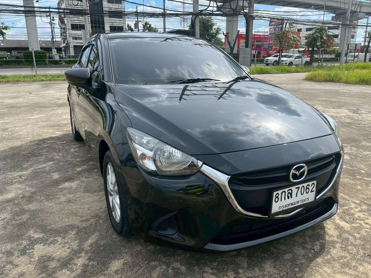 Mazda Mazda 2 2019 1.3 Skyactiv-G Sedan เบนซิน ไม่ติดแก๊ส เกียร์อัตโนมัติ ดำ รูปที่ 4