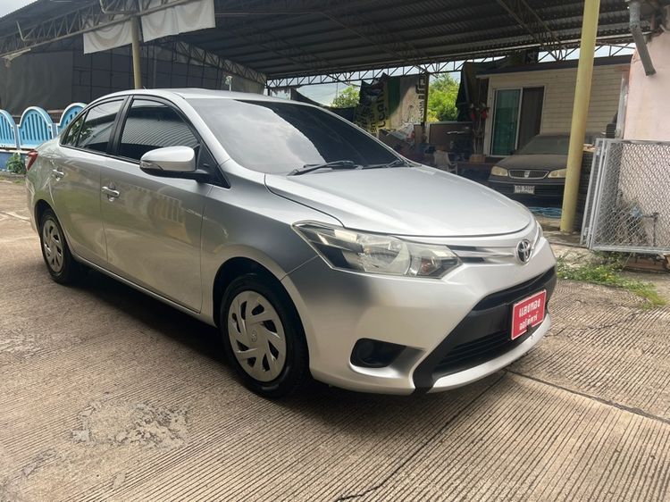 รถ Toyota Vios 1.5 E สี เทา