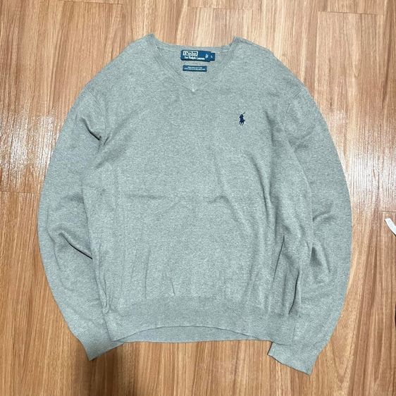 แขนยาว อื่นๆ เสื้อกันหนาว POLO RALPH LAUREN แท้ 💯 size L ขนาด อก 22 ยาว 27 นิ้ว สภาพดีมาก สีเทา คอวีทรงสวย ดีเทลดี ผ้านิ่มหายากน่าสะสมครับ