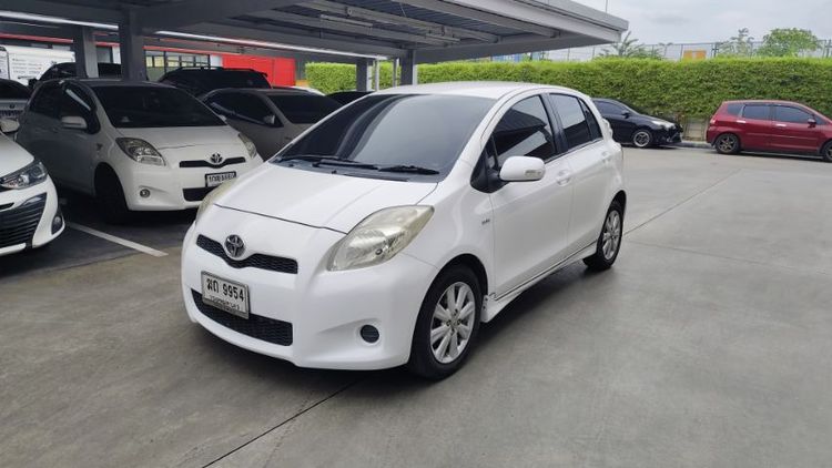 รถ Toyota Yaris 1.2 E สี ขาว