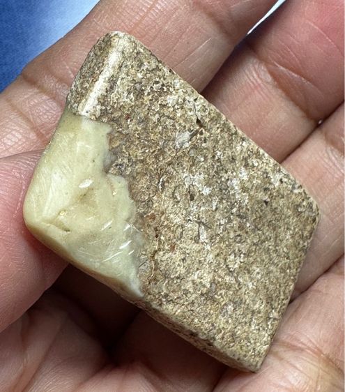 🙏พระสมเด็จพิมพ์ใหญ่ เนื้อเก่ามีมวลสาร ซ่อมเดิม รูปที่ 6