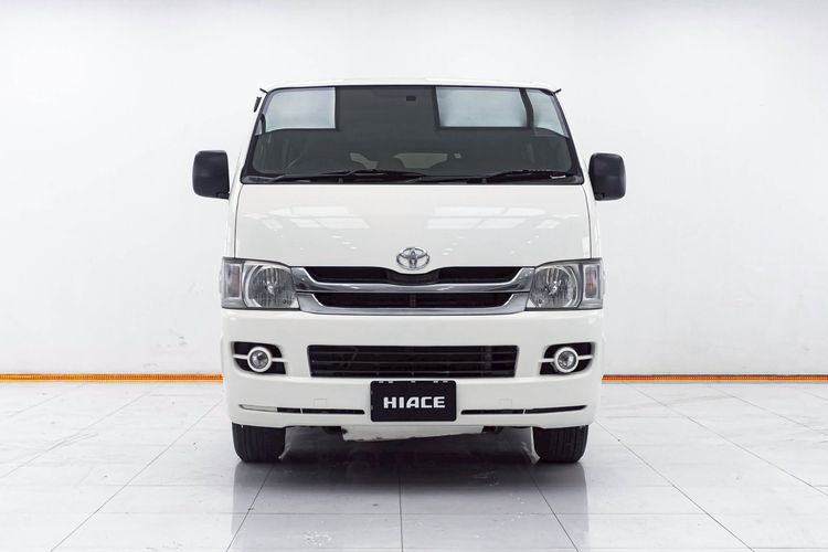 Toyota Hiace 2010 2.5 GL Van ดีเซล ไม่ติดแก๊ส เกียร์ธรรมดา ขาว รูปที่ 4