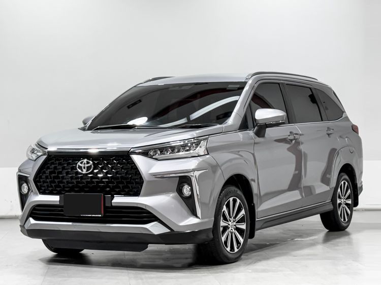 รถ Toyota Veloz 1.5 Smart สี บรอนซ์เงิน