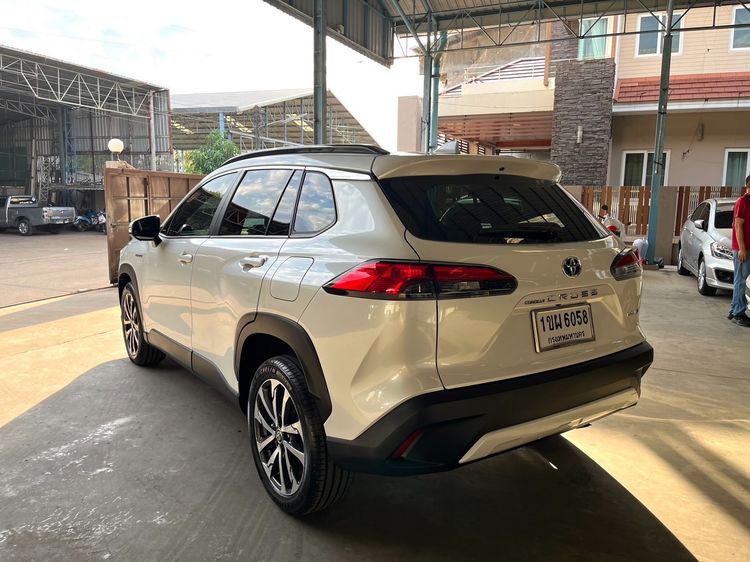Toyota Corolla Cross 2020 1.8 Hybrid Premium Safety Utility-car ไฮบริด ไม่ติดแก๊ส เกียร์อัตโนมัติ ขาว รูปที่ 4