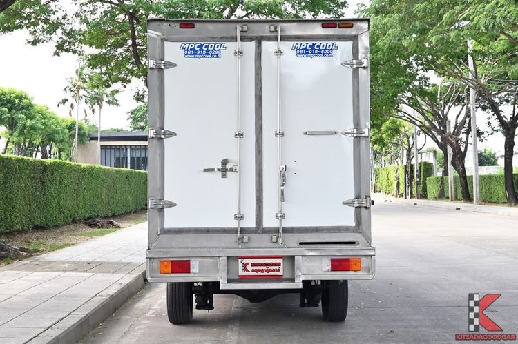 Toyota Hilux Revo 2018 2.4 J Plus Pickup ดีเซล ไม่ติดแก๊ส เกียร์ธรรมดา ขาว รูปที่ 4