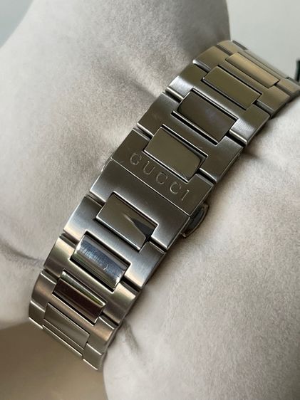 GUCCI GG2570 37 mm Silver Dial Quartz Men’s Watch Swiss Watch YA142402 รูปที่ 5