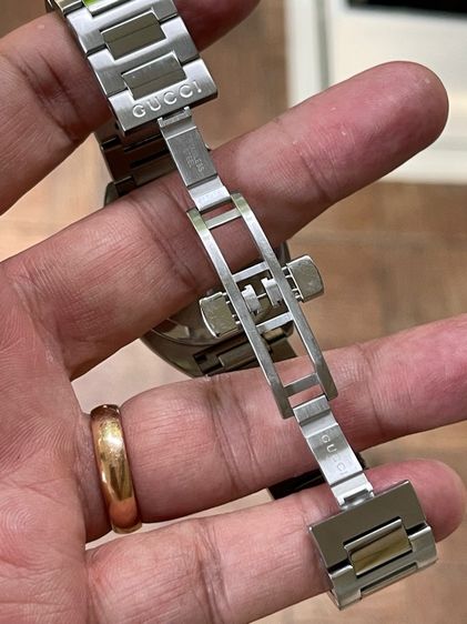 GUCCI GG2570 37 mm Silver Dial Quartz Men’s Watch Swiss Watch YA142402 รูปที่ 12