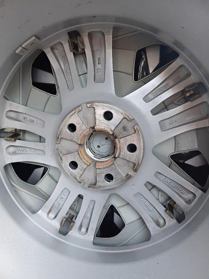 ล้อเดิม MG4 ขอบ17 5รู สภาพสวย รูปที่ 8