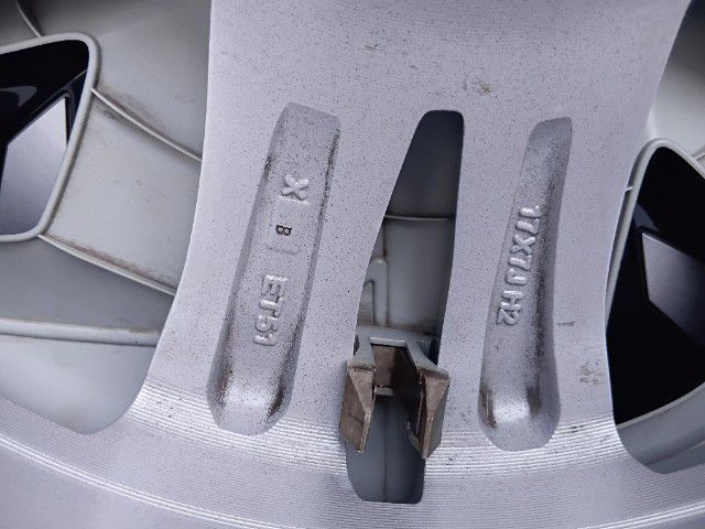 ล้อเดิม MG4 ขอบ17 5รู สภาพสวย รูปที่ 9