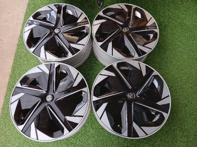 ล้อเดิม MG4 ขอบ17 5รู สภาพสวย รูปที่ 10