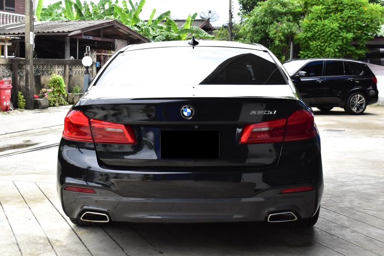 BMW Series 5 2019 520d Sedan ดีเซล เกียร์อัตโนมัติ ดำ รูปที่ 4