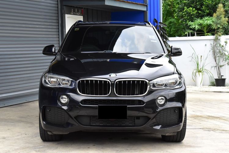 BMW X5 2015 3.0 xDrive30d M Sport 4WD Utility-car ดีเซล เกียร์อัตโนมัติ ดำ รูปที่ 2