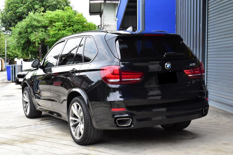 BMW X5 2015 3.0 xDrive30d M Sport 4WD Utility-car ดีเซล เกียร์อัตโนมัติ ดำ รูปที่ 4
