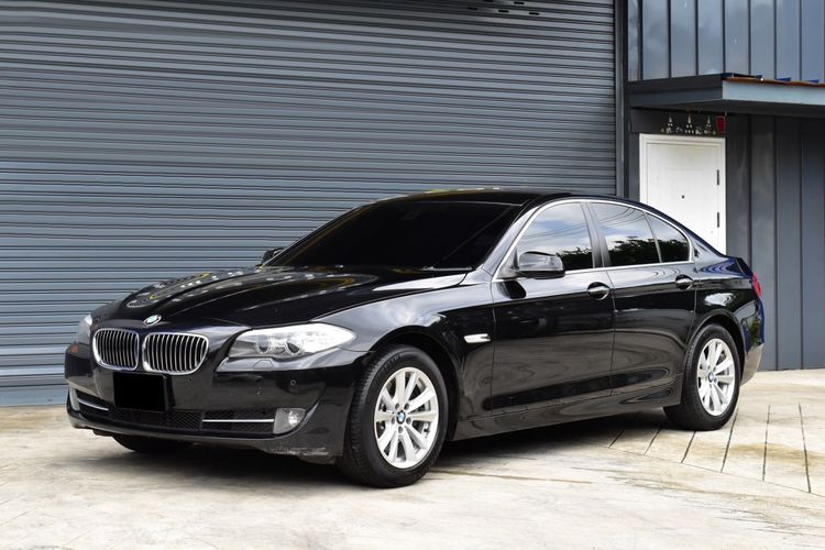 BMW Series 5 2012 520d Sedan ดีเซล เกียร์อัตโนมัติ ดำ