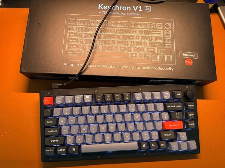 Keychron V1 ( Brown Switch )