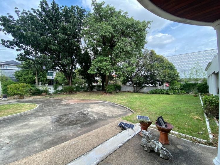 ขายที่ดินพร้อมสิ่งปลูกสร้าง แปลงสวย ขนาด 469 ตรว. ทำเลทองใจกลางเมือง ใกล้พระราม9 ติดถนนศรีวรา-ทาวน์อินทาวน์ รูปที่ 4