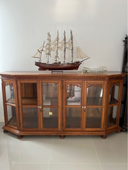 ตู้ไม้สัก 