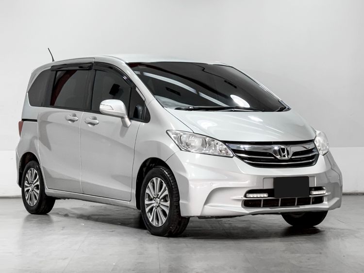 Honda Freed 2014 1.5 E Utility-car เบนซิน เกียร์อัตโนมัติ บรอนซ์เงิน รูปที่ 3