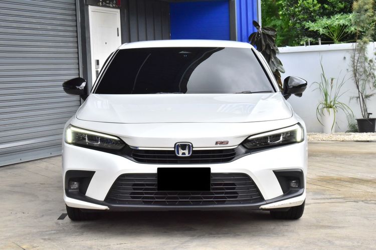 Honda Civic 2023 2.0 eHEV RS Sedan ไฮบริด เกียร์อัตโนมัติ ขาว รูปที่ 2