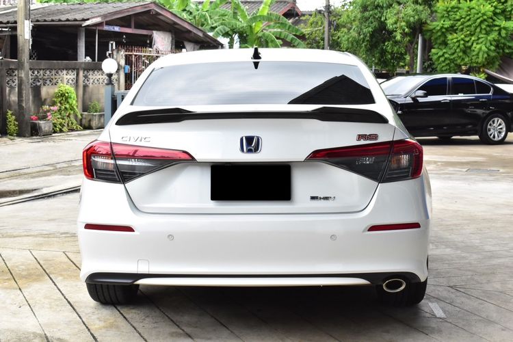 Honda Civic 2023 2.0 eHEV RS Sedan ไฮบริด เกียร์อัตโนมัติ ขาว รูปที่ 4